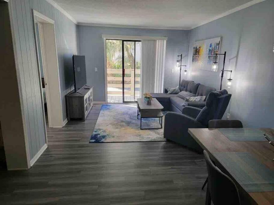2022 Renovated 2-Bdrm Cozy, Lovely Condo W/Parking! Хилтон-Хед-Айленд Экстерьер фото
