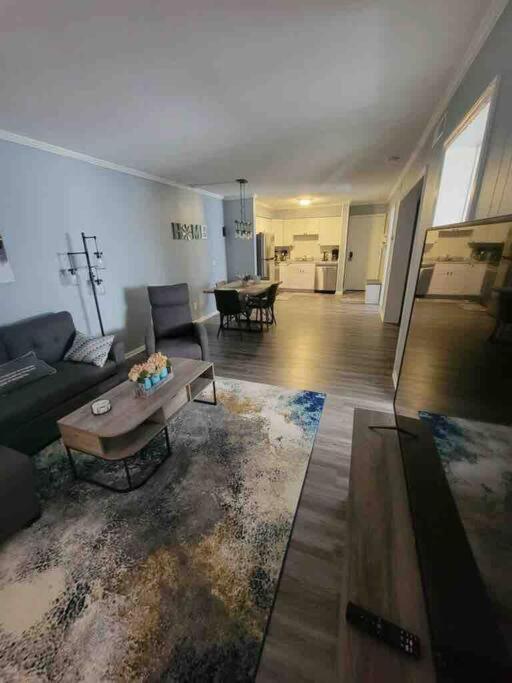 2022 Renovated 2-Bdrm Cozy, Lovely Condo W/Parking! Хилтон-Хед-Айленд Экстерьер фото