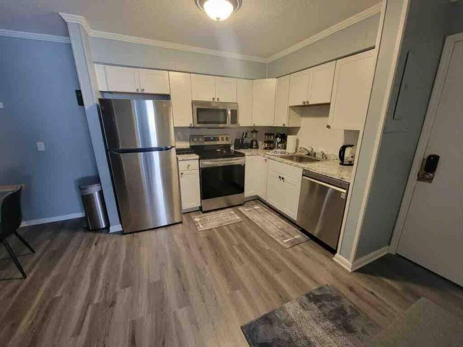 2022 Renovated 2-Bdrm Cozy, Lovely Condo W/Parking! Хилтон-Хед-Айленд Экстерьер фото