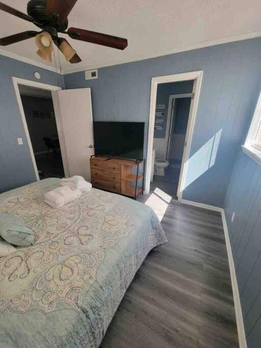 2022 Renovated 2-Bdrm Cozy, Lovely Condo W/Parking! Хилтон-Хед-Айленд Экстерьер фото